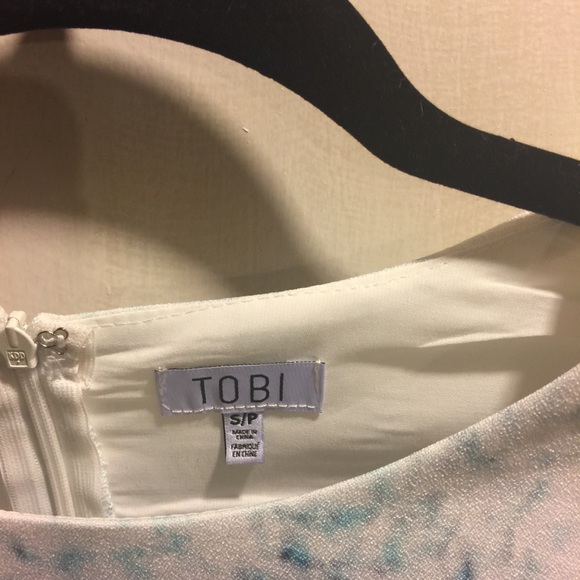 Cutout mini dress - Picture 2 of 5